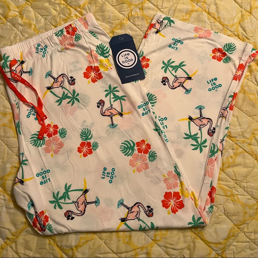 NWT Life Is Good flamingo Christmas pajama pants, size XXL